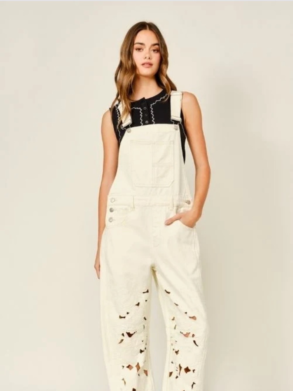 NWT Women’s Cream Distressed Denim Overalls laser cut size large